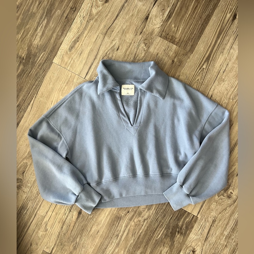Abercrombie & Fitch Light Blue Women's Sweater